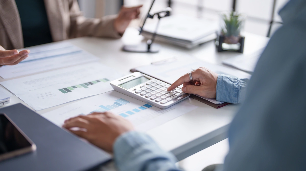 How Does VAT Registration Work for Businesses Selling Goods and Services Online