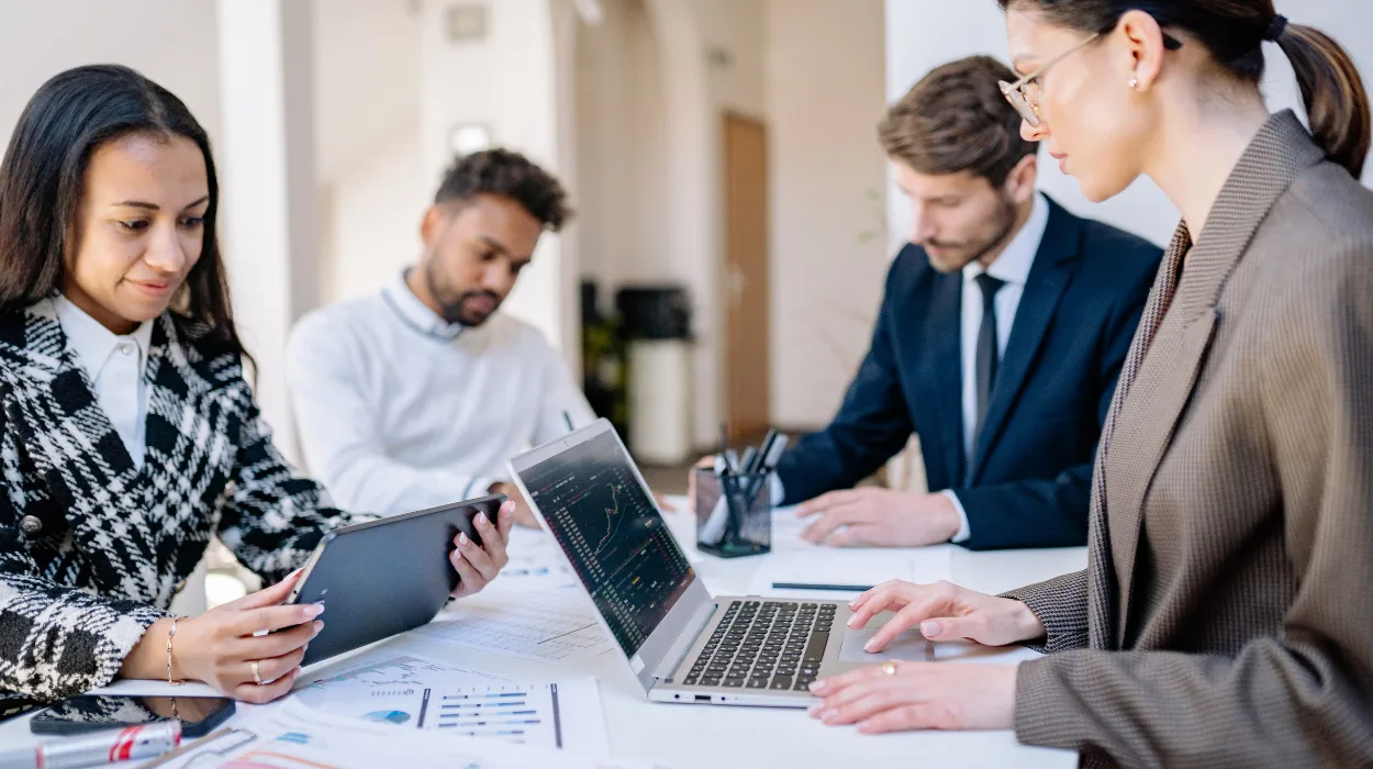 What Role Does a Company Secretary Play in Maintaining Corporate Governance and Transparency