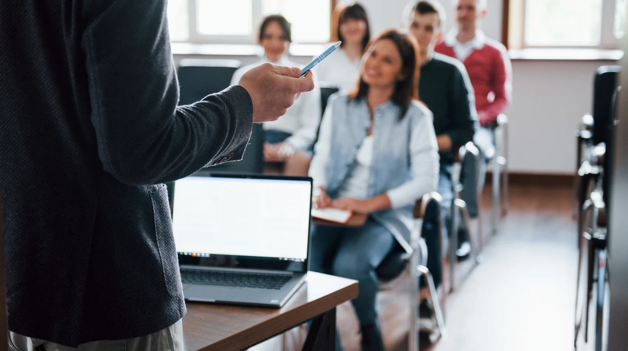 How Do I Book the Perfect Training Room for My Session in 2026