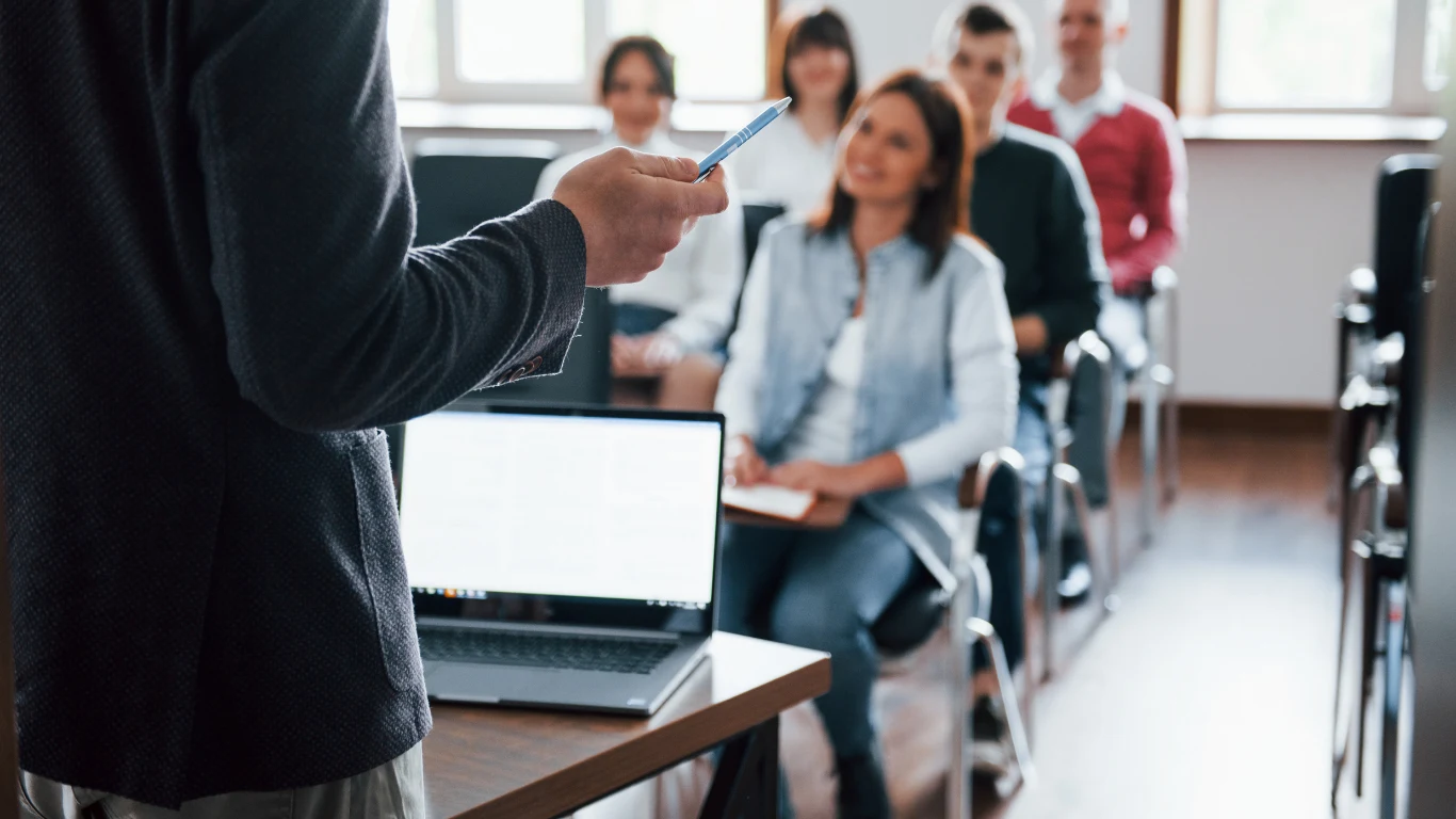 Why Renting a Training Room is the Best Solution for Temporary Staff in 2026