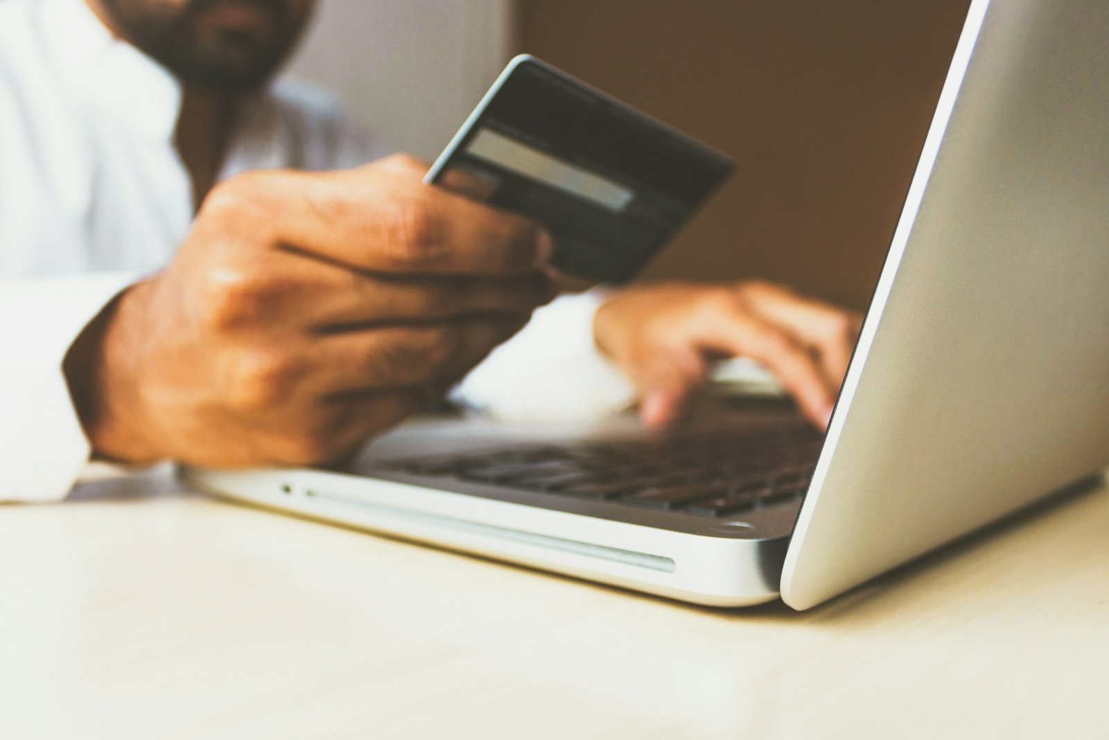 How to Pay Yourself from a Contractor Limited Company: A Practical Guide